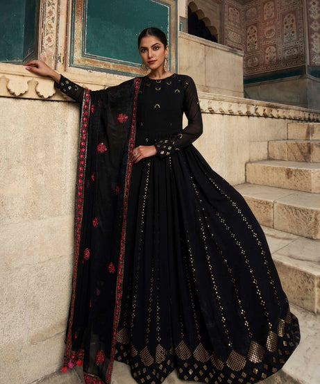 Black Women's Gown With Black Stylish Dupatta