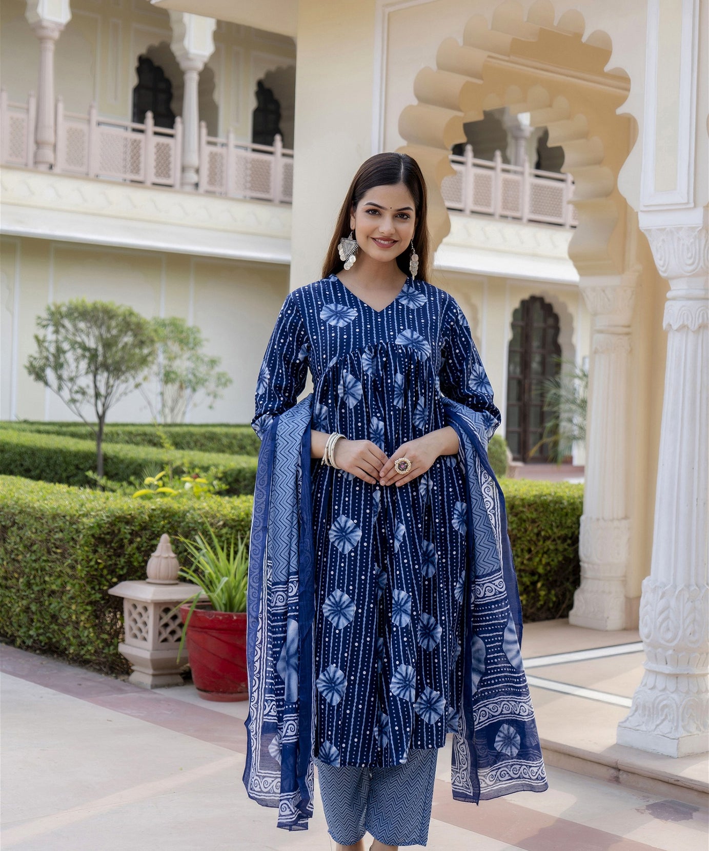 Women's Blue Indigo Kurta and Pant Set With Dupatta