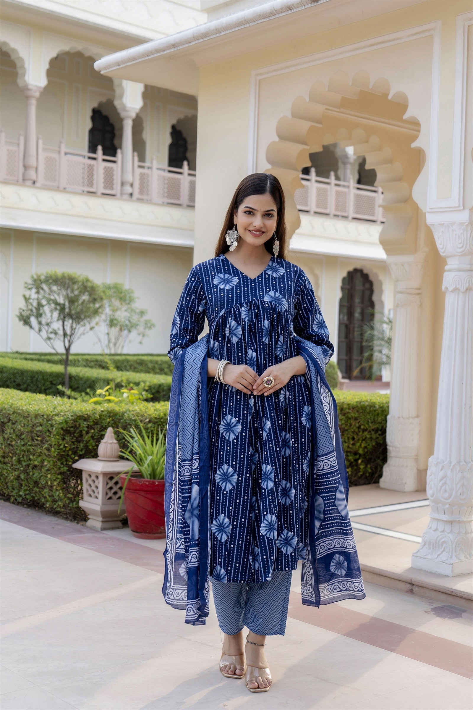 Women's Blue Indigo Kurta and Pant Set With Dupatta