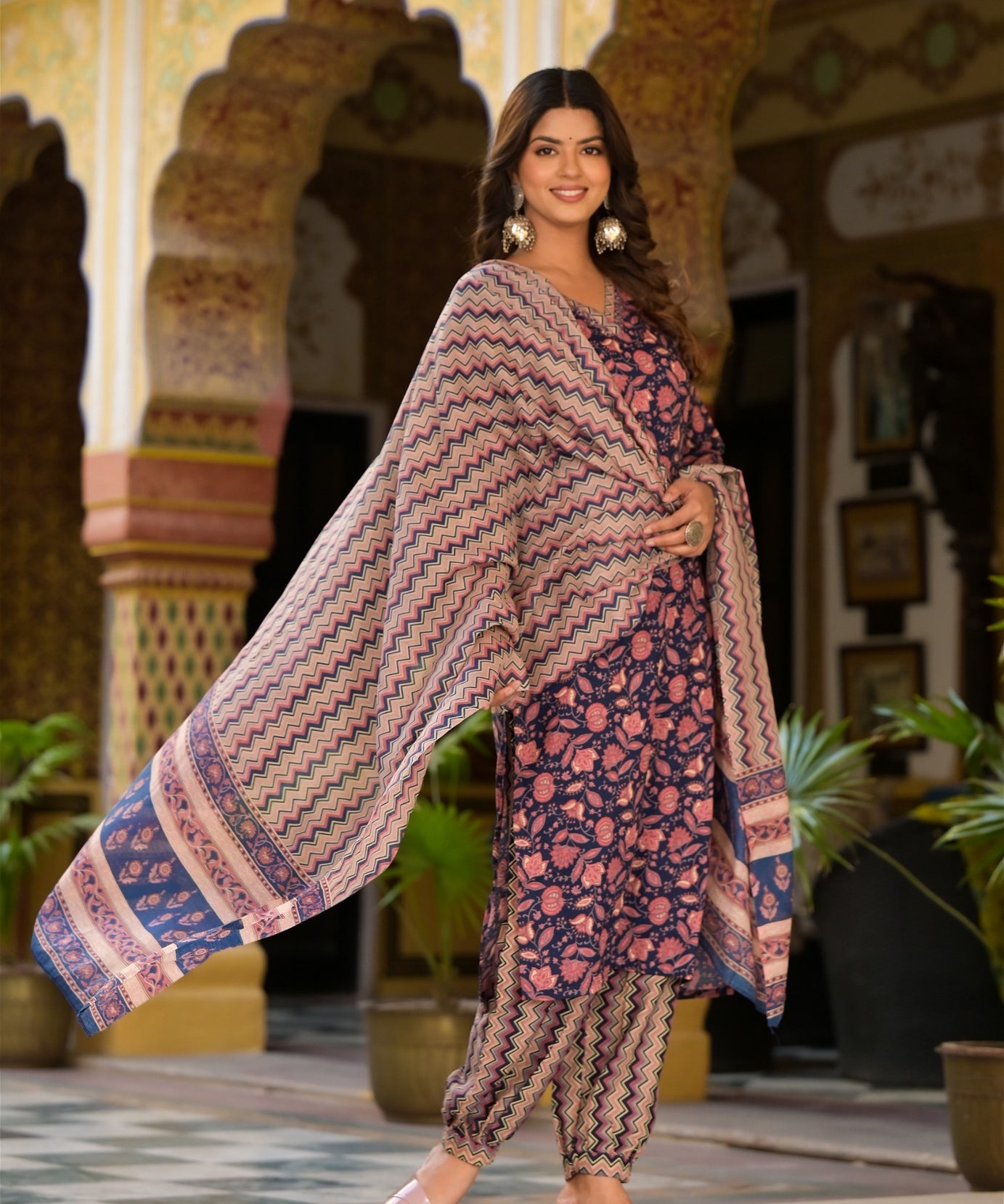 Women's Printed Kurta Set With Pant and Dupatta